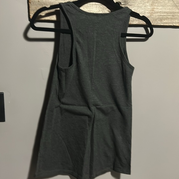 “Swearing always helps” graphic tank top - Picture 2 of 7